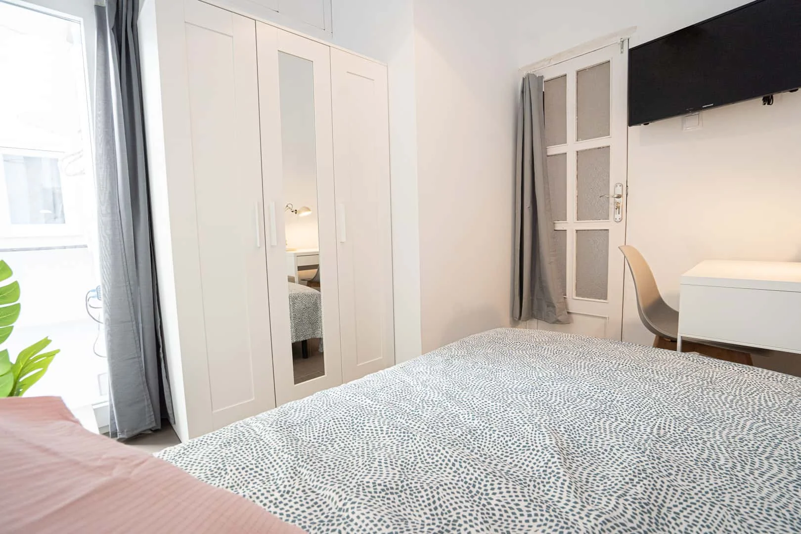 Habitación en apartamento estudiantil en alquiler en , completamente amueblado