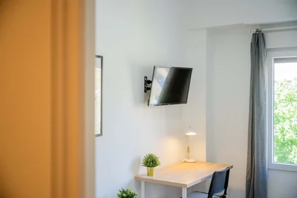 Private room at Carrer d'Honorat Juan, Extramurs, València, Valencia, Spain, image 8 of 34