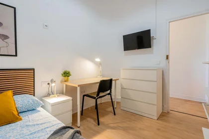Private room at Carrer d'Honorat Juan, Extramurs, València, Valencia, Spain, image 7 of 33