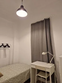 Private room at C/ de Conca, 46008 València, Valencia, Spain, image 2 of 24