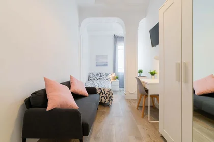 Private room at C/ de Conca, 46008 València, Valencia, Spain, image 1 of 25