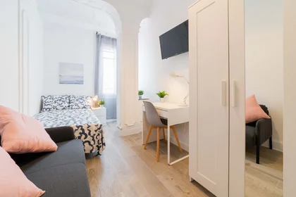Private room at C/ de Conca, 46008 València, Valencia, Spain, image 3 of 25