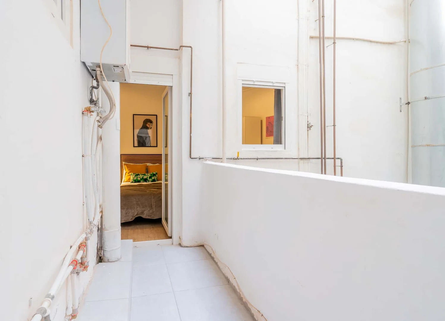 Budget-friendly student room close to campus in 
