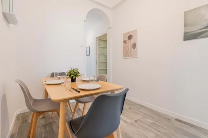 Quarto privado em C/ de Conca, 47, Extramurs, 46008 València, Valencia, Spagna, imagem 6 de 18