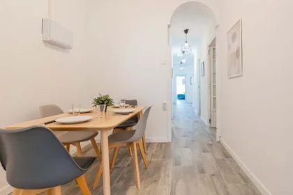 Quarto privado em C/ de Conca, 47, Extramurs, 46008 València, Valencia, Spagna, imagem 9 de 18