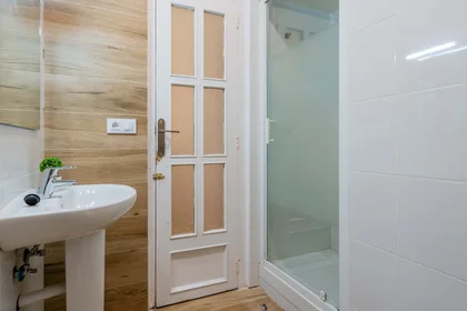 Private room at Carrer d'Honorat Juan, Extramurs, València, Valencia, Spain, image 21 of 35