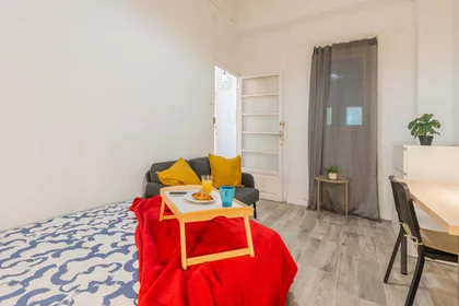 Quarto privado em C/ de Conca, 47, Extramurs, 46008 València, Valencia, Spagna, imagem 1 de 18