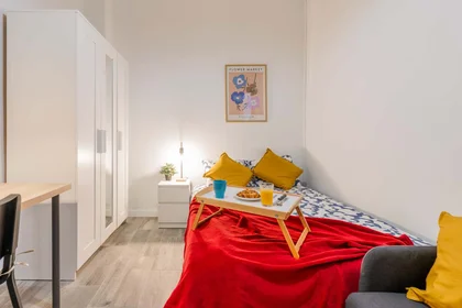 Quarto privado em C/ de Conca, 47, Extramurs, 46008 València, Valencia, Spagna, imagem 4 de 18