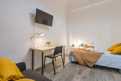 Quarto privado em C/ de Conca, 47, Extramurs, 46008 València, Valencia, Spagna, imagem 2 de 18