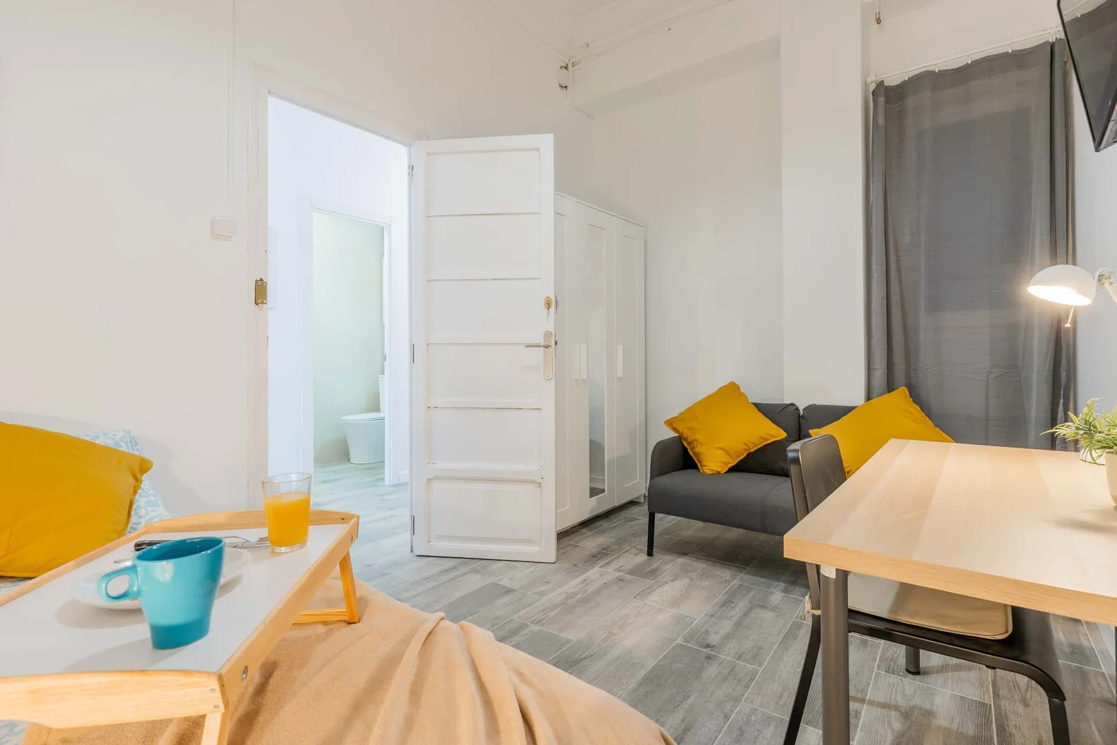 Quarto amigo do estudante em  com comodidades modernas
