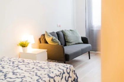 Private room at C/ de Conca, 46008 València, Valencia, Spain, image 1 of 28