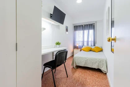 Stanza privata in Carrer Sant Antoni, 140, 46920 Mislata, Valencia, España, immagine 1 di 18