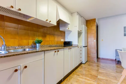 Stanza privata in Carrer Sant Antoni, 140, 46920 Mislata, Valencia, España, immagine 10 di 18