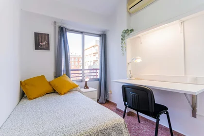 Stanza privata in Carrer Sant Antoni, 140, 46920 Mislata, Valencia, España, immagine 1 di 10