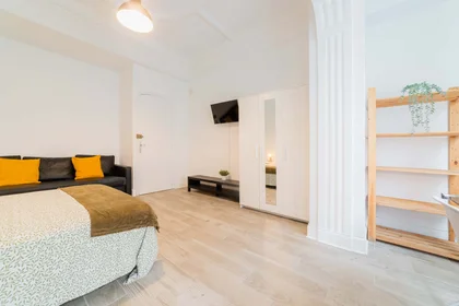Private room at C/ de Conca, 46008 València, Valencia, Spain, image 9 of 29