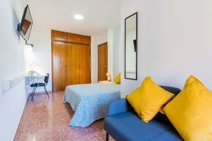 Stanza privata in Carrer Sant Antoni, 140, 46920 Mislata, Valencia, España, immagine 4 di 20