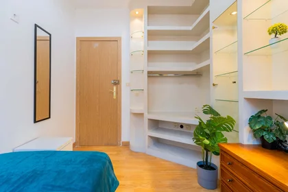 Habitación privada en Carrer de Jaume II, Benicalap, 46015 València, Valencia, Spain, imagen 8 de 25