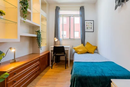 Habitación privada en Carrer de Jaume II, Benicalap, 46015 València, Valencia, Spain, imagen 9 de 25