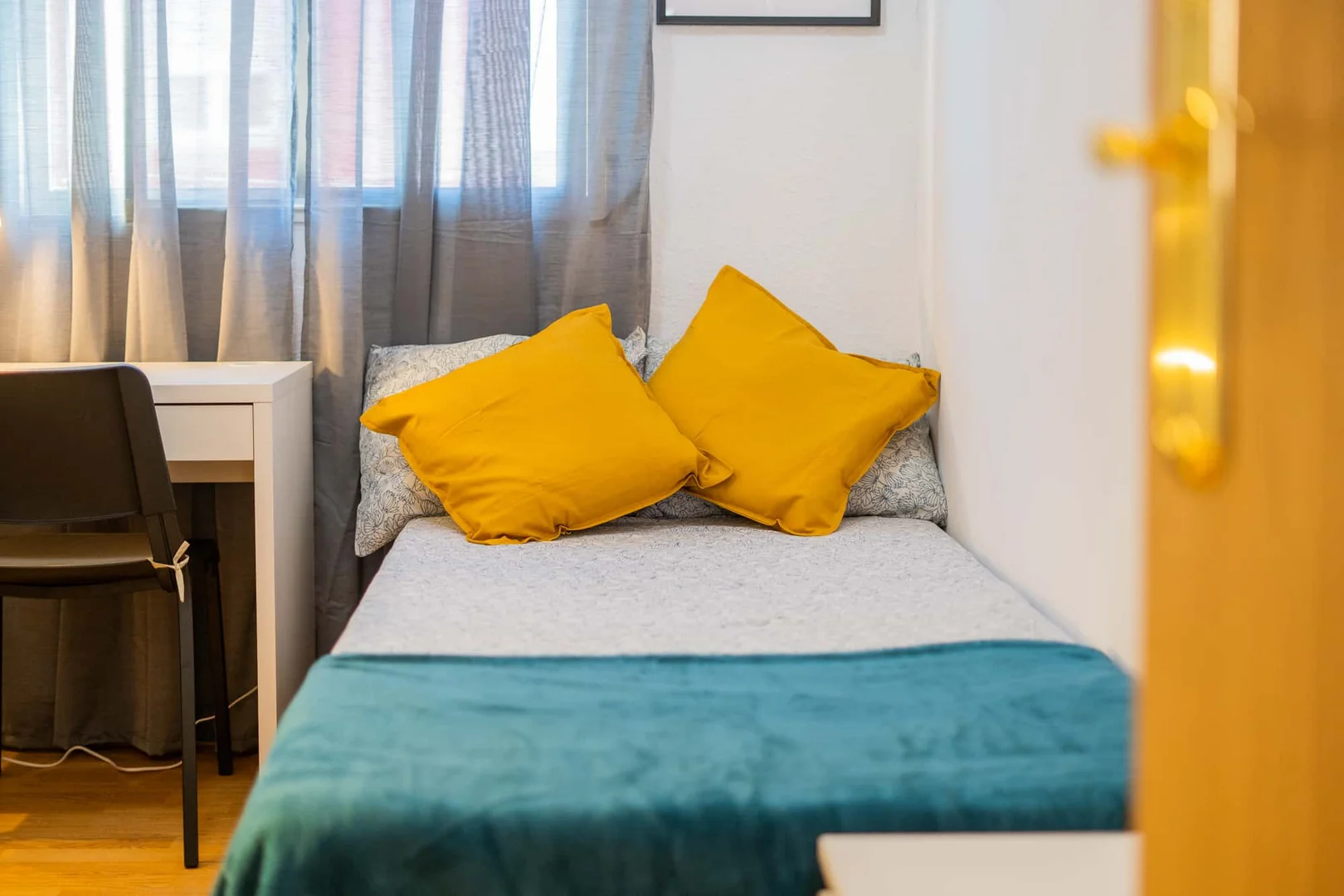 Habitación para estudiantes en  con modernas comodidades