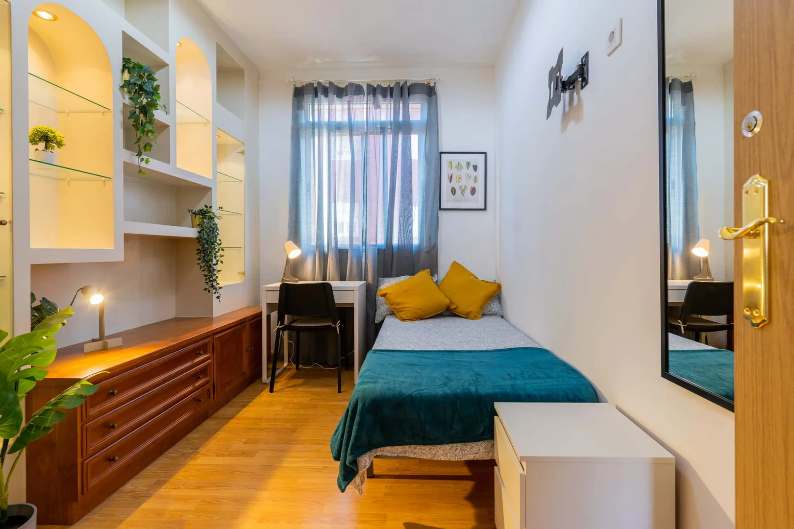 Habitación para estudiantes en  con modernas comodidades