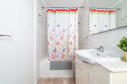 Prywatny pokój C/ de la Mare de Déu de l'Olivar, 46900 Torrent, Valencia, Spain, obraz 30 46