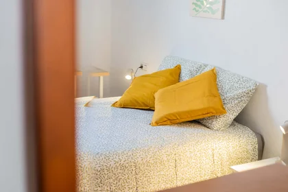 Habitación privada en Carrer de Jaume II, Benicalap, 46015 València, Valencia, Spain, imagen 3 de 25