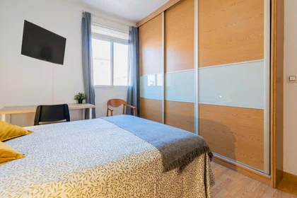 Habitación privada en Carrer de Jaume II, Benicalap, 46015 València, Valencia, Spain, imagen 8 de 25