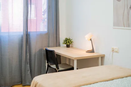 Habitación privada en Carrer de Jaume II, Benicalap, 46015 València, Valencia, Spain, imagen 6 de 24