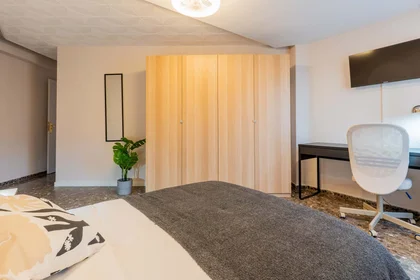 Private room at Av. de Burjassot, 46015 València, Valencia, Spain, image 3 of 31