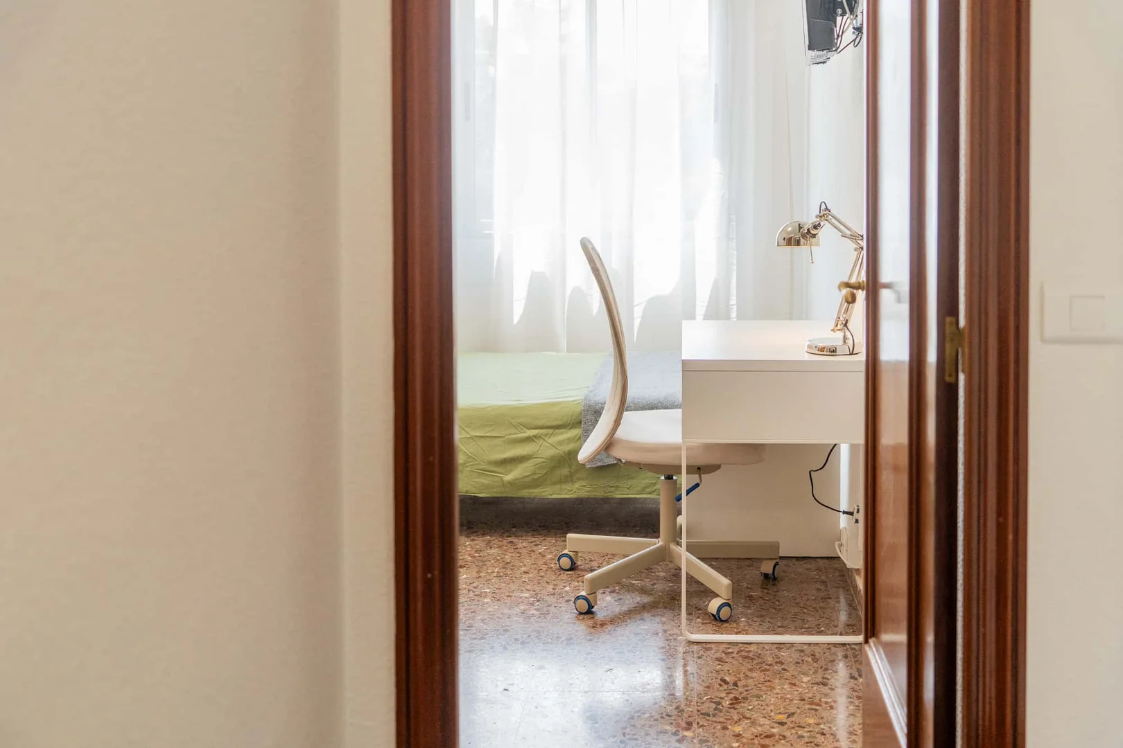Stanza in affitto in appartamento per studenti a , completamente arredata