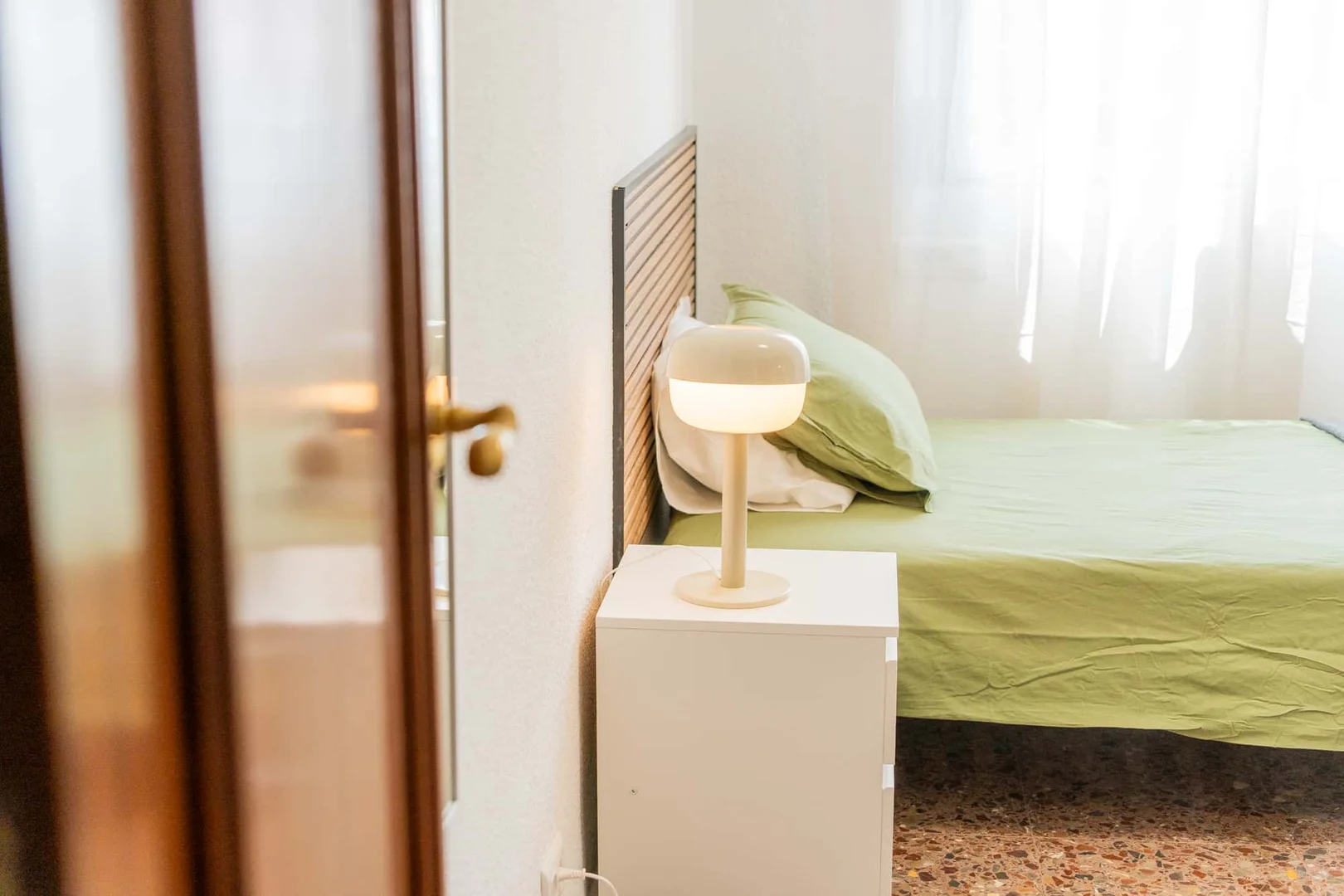 Camera accogliente per studenti disponibile a