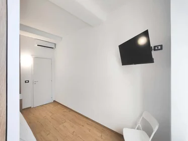 Apartamento inteiro em Via Sampierdarena, 17, 16149 Genova GE, Italia, imagem 1 de 10