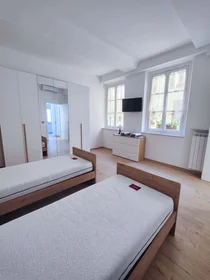 Apartamento inteiro em Via Sampierdarena, 17, 16149 Genova GE, Italia, imagem 14 de 19