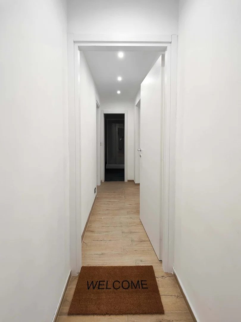 Via Sampierdarena, 17, 16149 Genova GE, Italia