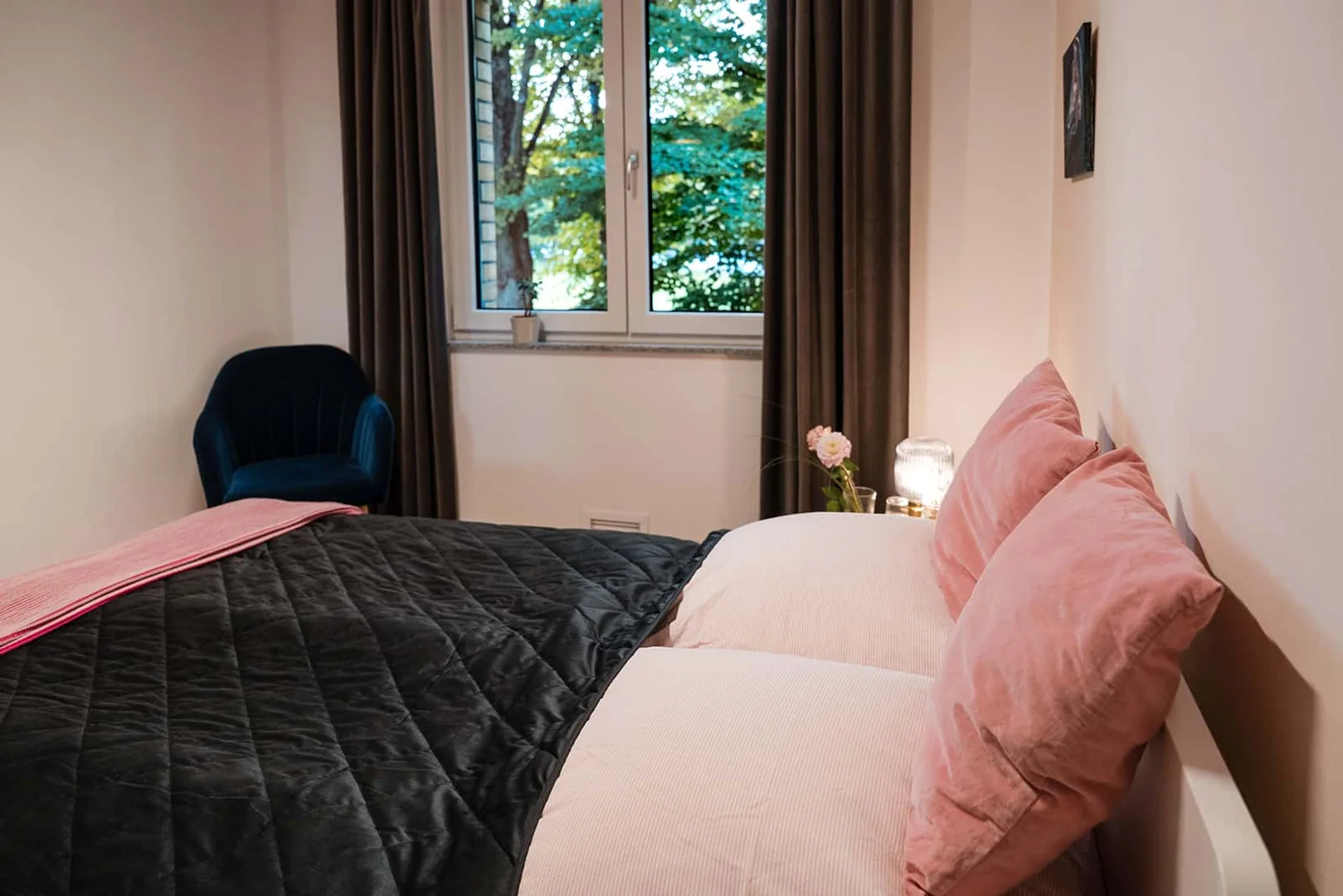 Chambre d'étudiant économique avec emplacement pratique dans 