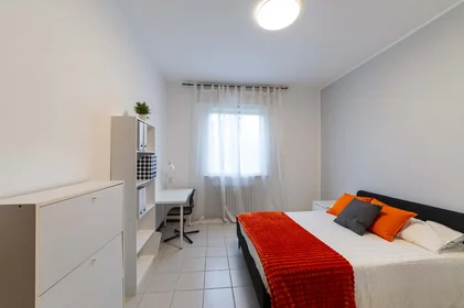Stanza privata in Via Bruni, 12, 47121 Forlì FC, Italy, immagine 1 di 15