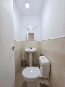 Privatzimmer in der C. Los Batanes, 8, 28803 Alcalá de Henares, Madrid, España, bild 1 von 25