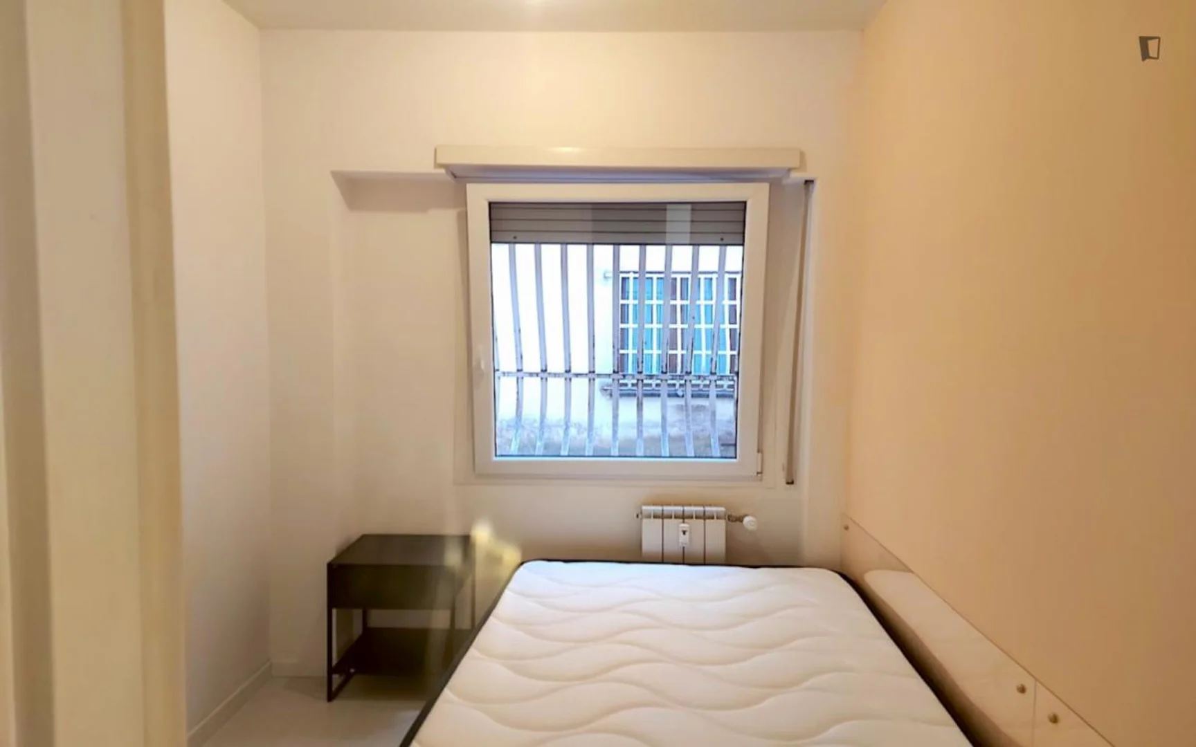 Chambre d'étudiant fonctionnelle parfaite pour étudier dans 