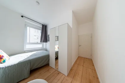 Stanza privata in Nauheimer Straße, Frankfurt am Main-Innenstadt II, immagine 1 di 10