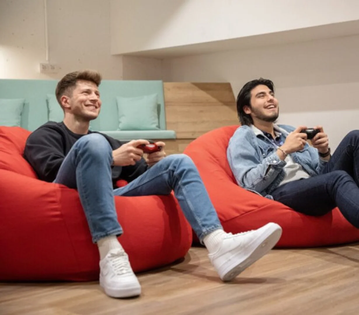 Zimmer in Studentenwohnung in  zu vermieten, voll möbliert