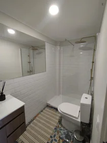 Habitación privada en Rua Morgado Setúbal, imagen 5 de 9