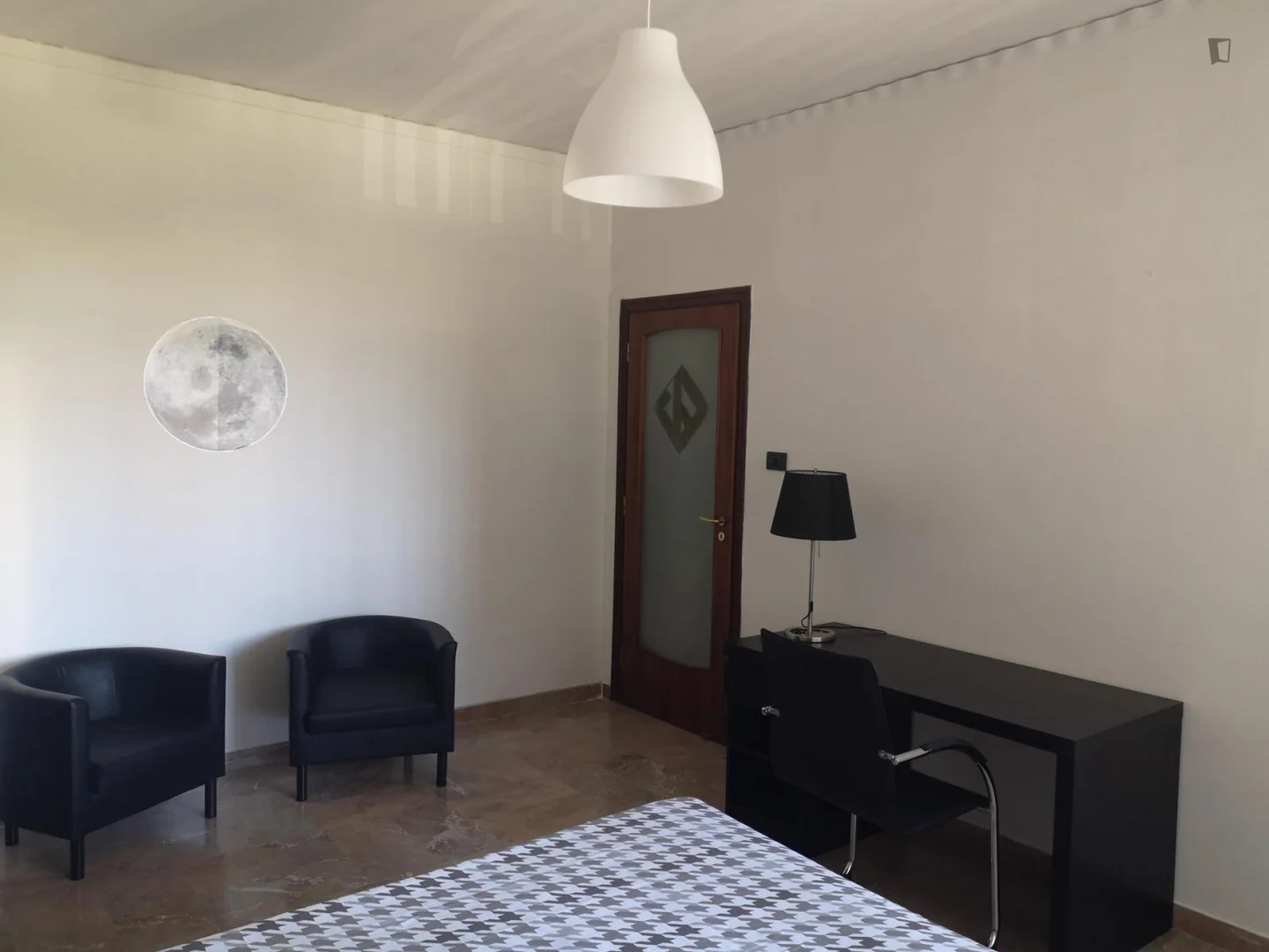 Komfortables und geräumiges Studentenzimmer in 