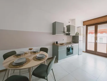 Stanza privata in Via Scuderlando, 278, 37135 Verona VR, Italy, immagine 8 di 11