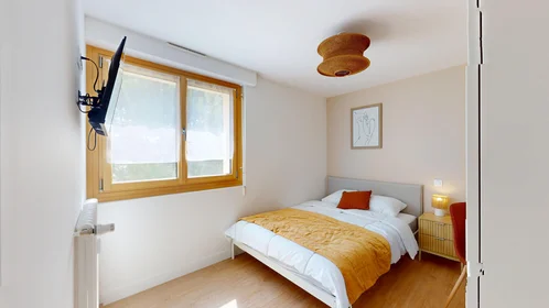 Chambre privée à 146 Rue de la Barre - 2ème étage, image 12 de 16
