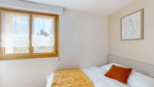 Chambre privée à 146 Rue de la Barre - 2ème étage, image 13 de 16