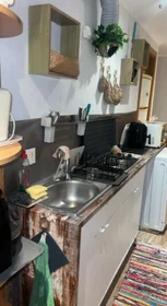Stanza privata in Avenida General Carmona, immagine 12 di 20