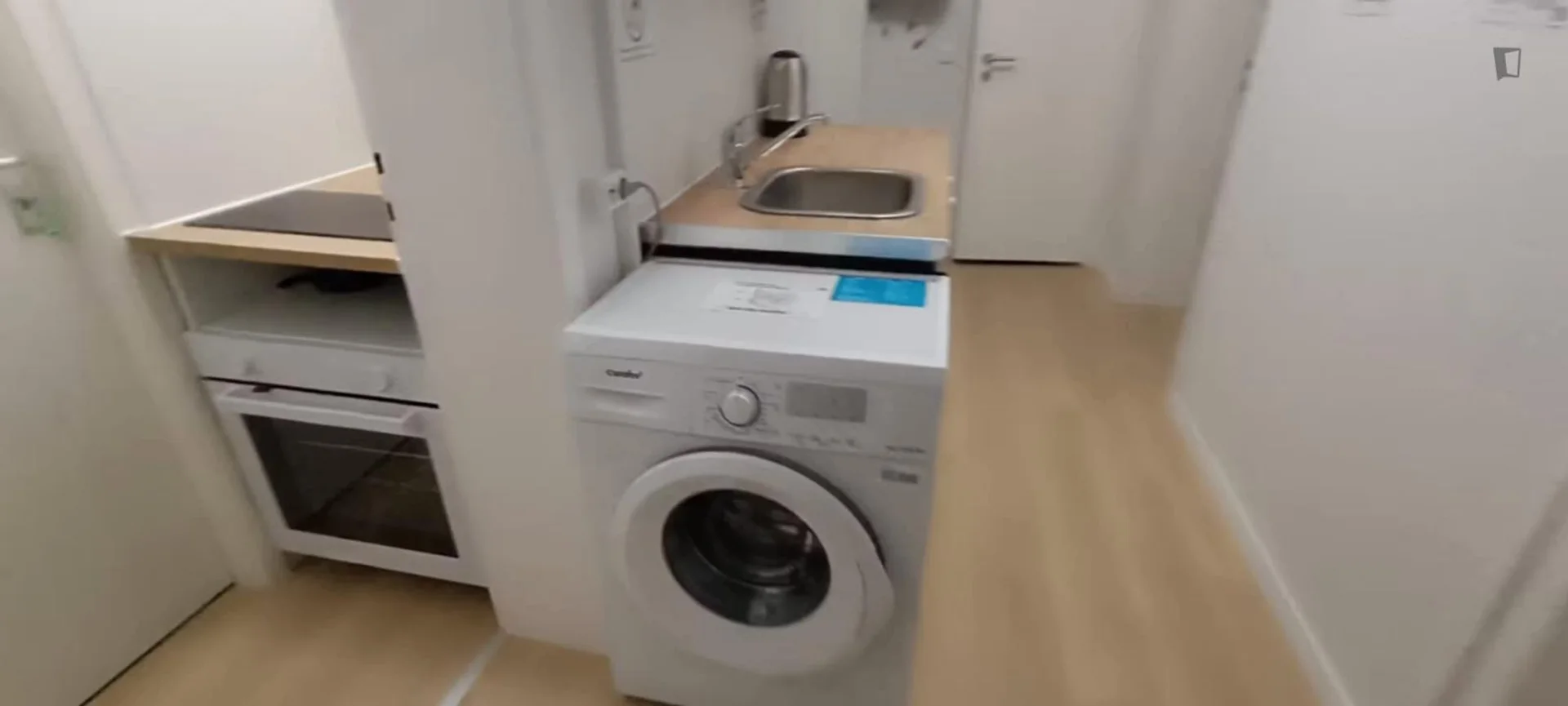  bölgesinde konforlu ve ferah öğrenci odası