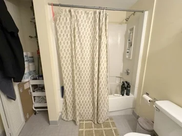 Gesamte Unterkunft im Wohnheim in der 15, North Beacon St., Unit 307, Allston, Boston, MA, 02134, bild 2 von 19