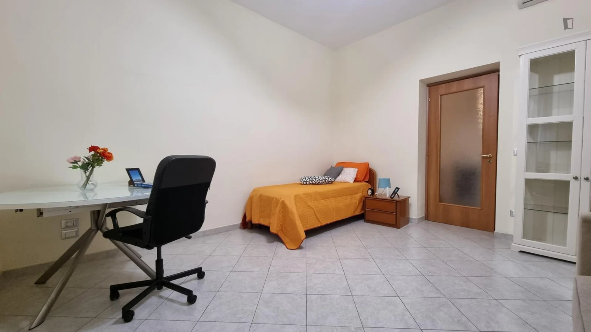 Chambre à louer dans un appartement d'étudiant à , entièrement meublée