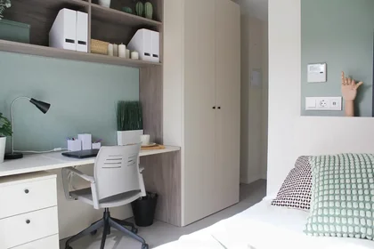 Chambre privée en résidence à C/ Alcalde Ángel Arroyo 18B-Posterior (28904) Getafe, Spain, image 2 de 10